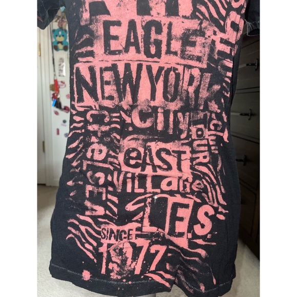 Women’s Black & Pink American Eagle Outfitters Short Sleeve 💖 - Picture 9 of 16